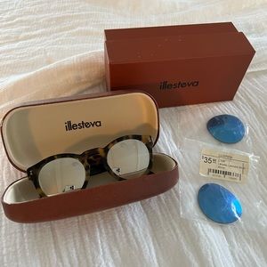 Illesteva
Leonard Mirrored Sunglasses